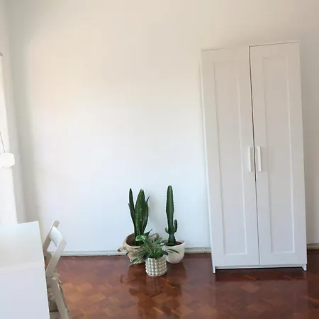 Modern Suites - Floor Séjour chez l'habitant